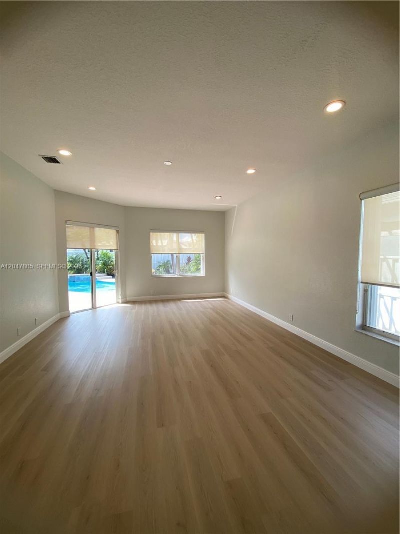 628 SW 168th Ter , Pembroke Pines, FL 33027 Photo