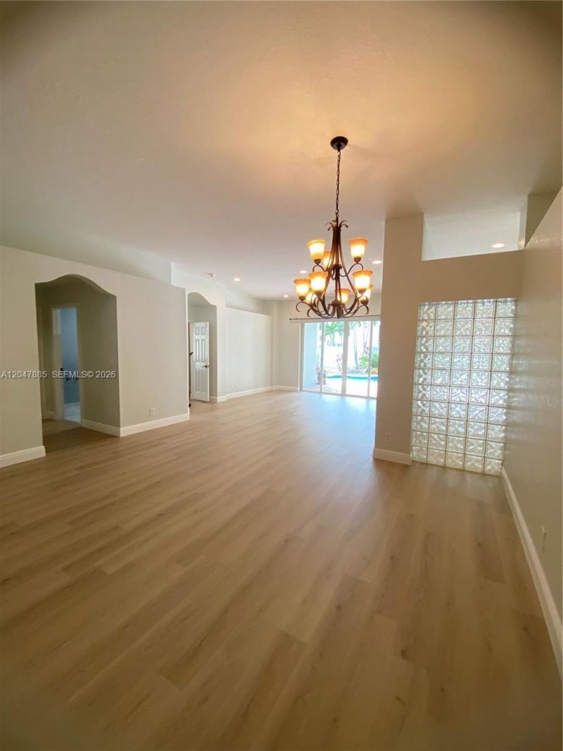 628 SW 168th Ter , Pembroke Pines, FL 33027 Photo