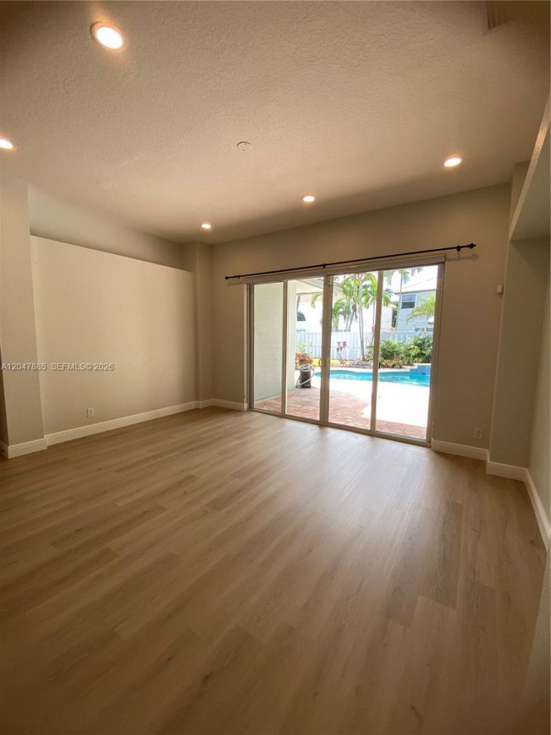 628 SW 168th Ter , Pembroke Pines, FL 33027 Photo