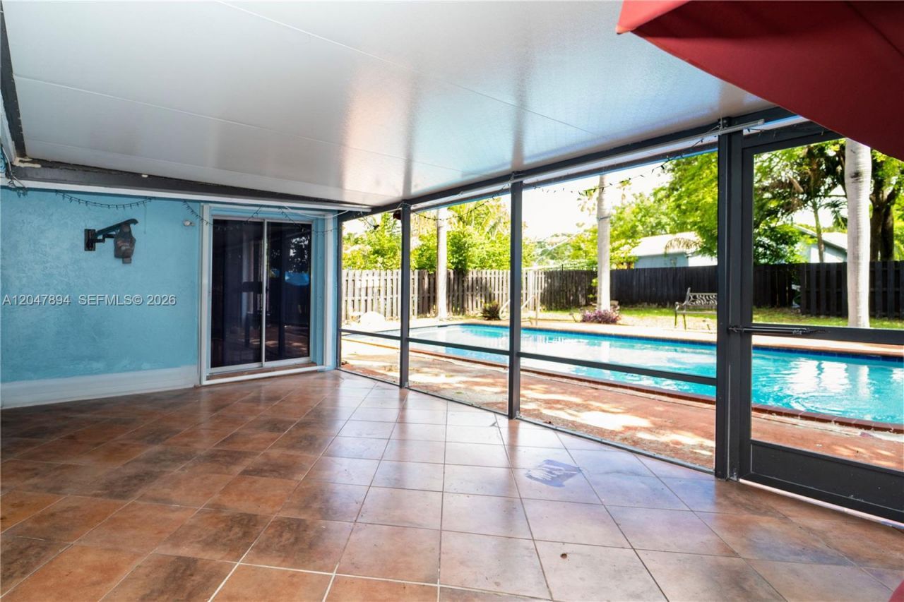 10815 NW 26th St , Sunrise, FL 33322 Photo