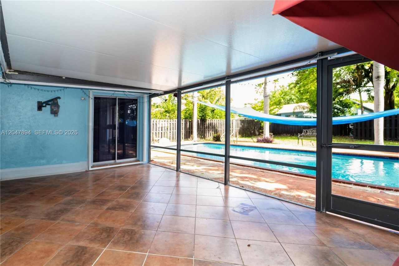 10815 NW 26th St , Sunrise, FL 33322 Photo