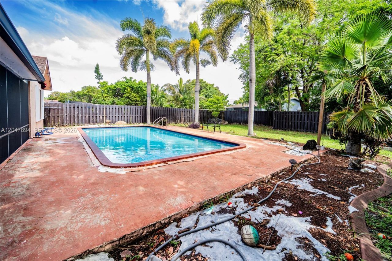 10815 NW 26th St , Sunrise, FL 33322 Photo