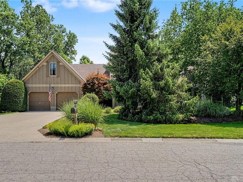 860 Scenic Knoll, Tipp City, OH 45371 Photo 2