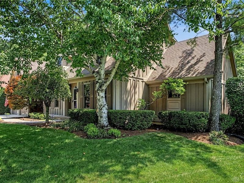 860 Scenic Knoll, Tipp City, OH 45371 Photo 3