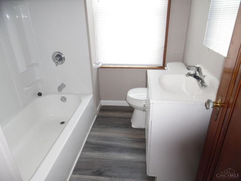 1635 W North Bend Road, Cincinnati, OH 45224 Photo 16
