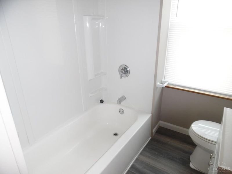 1635 W North Bend Road, Cincinnati, OH 45224 Photo 17