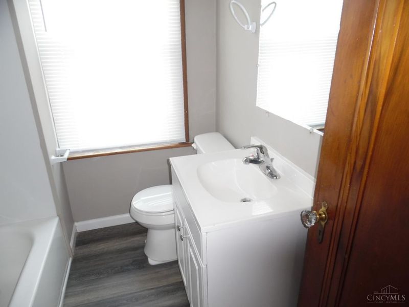 1635 W North Bend Road, Cincinnati, OH 45224 Photo 18