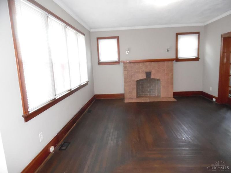 1635 W North Bend Road, Cincinnati, OH 45224 Photo 2