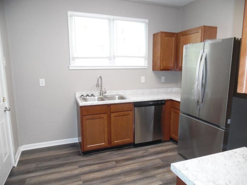 1635 W North Bend Road, Cincinnati, OH 45224 Photo 9