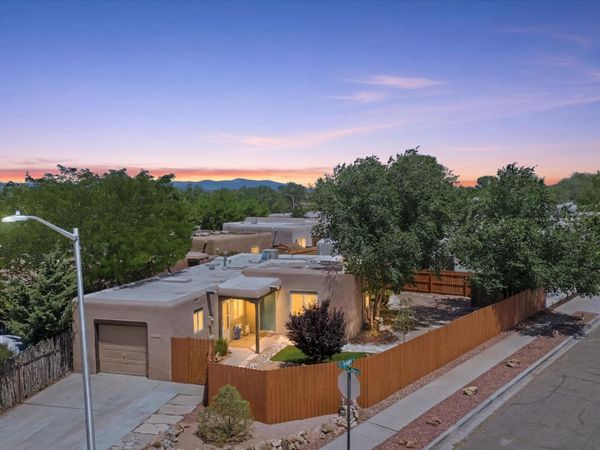 1259 Senda Del Valle , Santa Fe, NM 87508