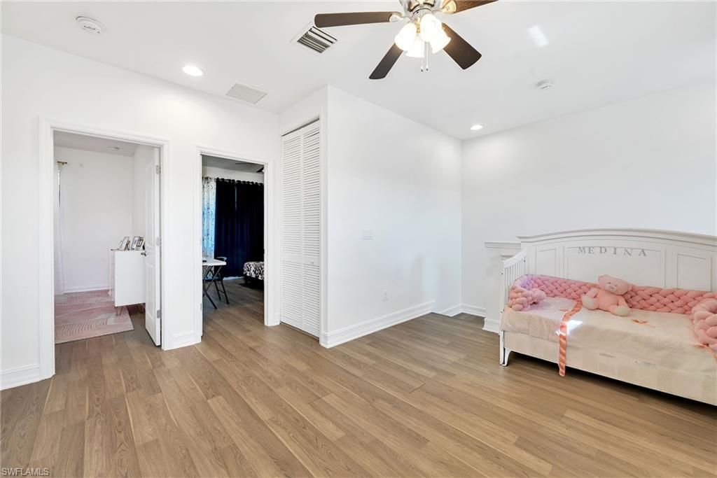 7689 Bristol Cir, Naples, FL 34120 Photo