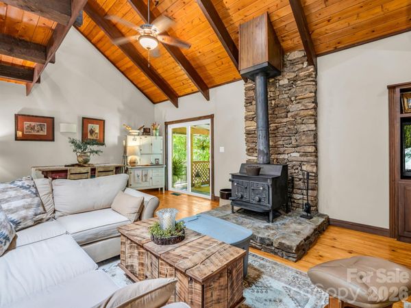 2760 Ugugu Drive , Brevard, NC 28712