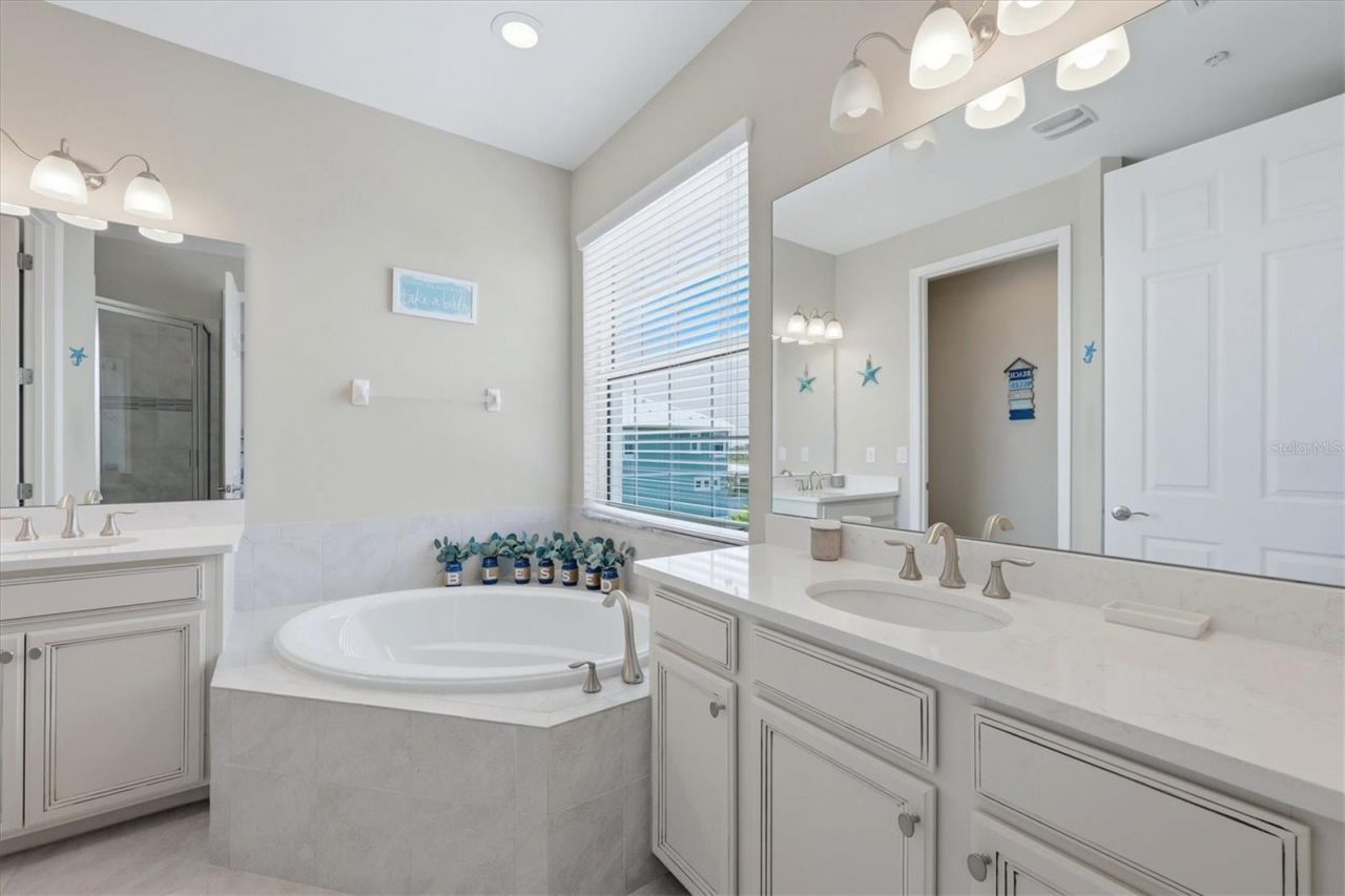 10425 Pilothouse Court , Unit 131, Placida, FL 33946 Photo