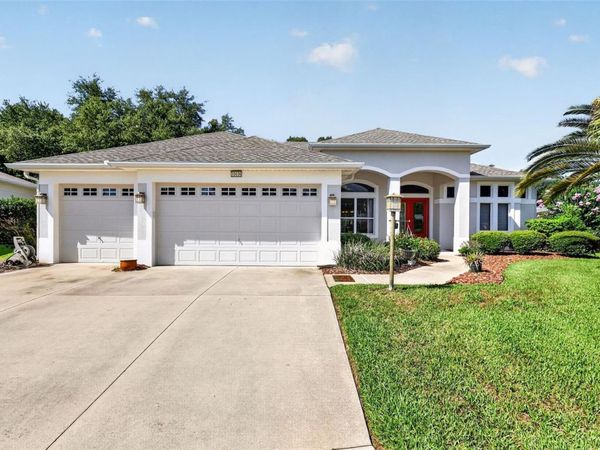 20606 QUEEN ALEXANDRA DRIVE , LEESBURG, FL 34748