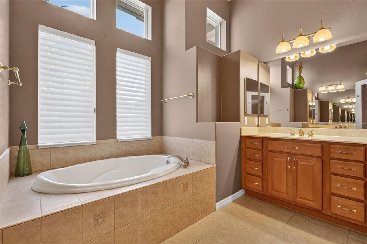 20606 Queen Alexandra Drive , Leesburg, FL 34748 Photo
