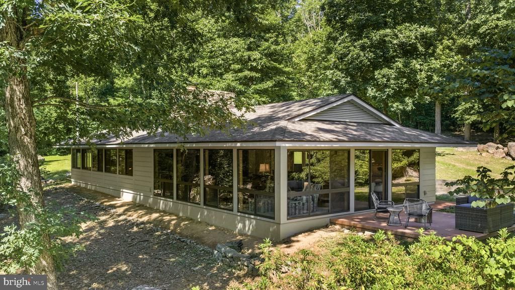 1319 CHAMPE PLAIN , ETLAN, VA 22719