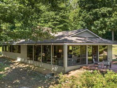 1319 CHAMPE PLAIN , ETLAN, VA 22719