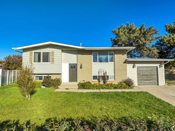 3814 W MANSFIELD CIR , West Jordan, UT 84084