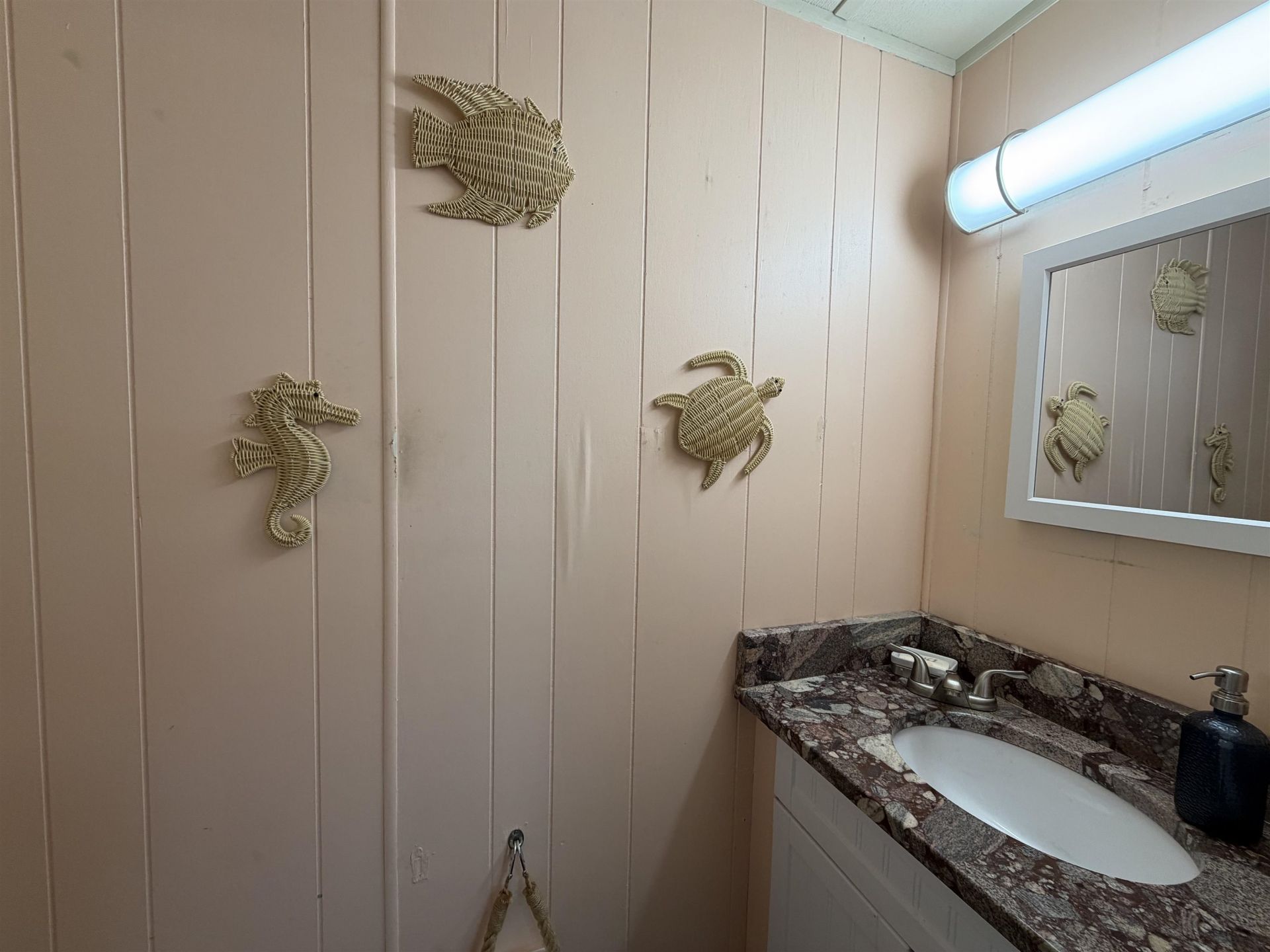 258 Flamingo Dr. Photo 17