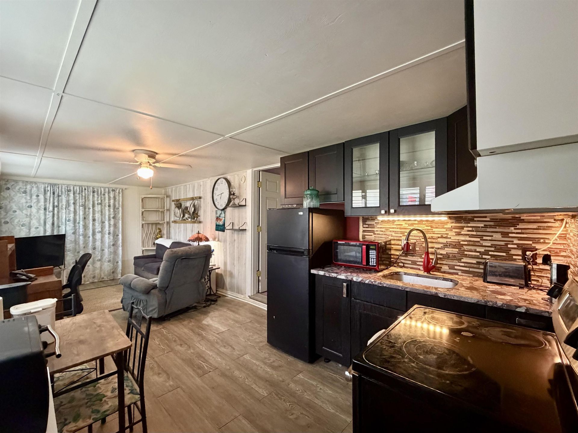 258 Flamingo Dr. Photo 33