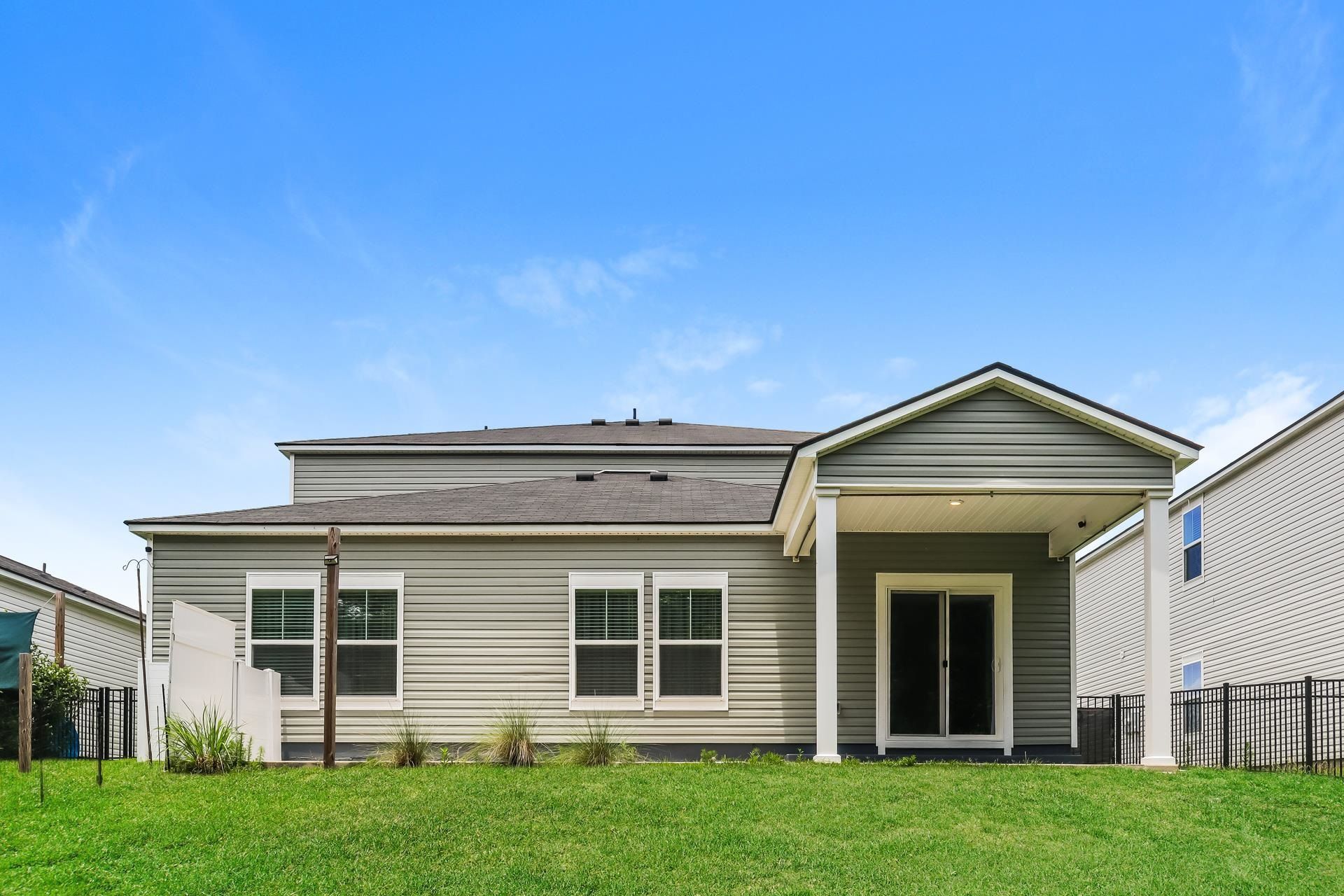 1126 Joywood Dr. Photo 5