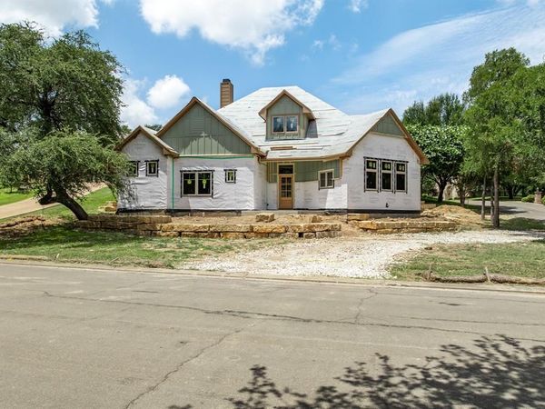 416 Keys Creek Drive, Waco, TX 76708