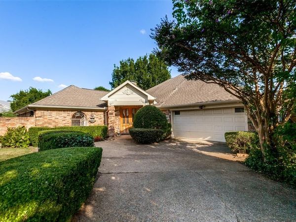 14784 Lochinvar Court, Addison, TX 75254