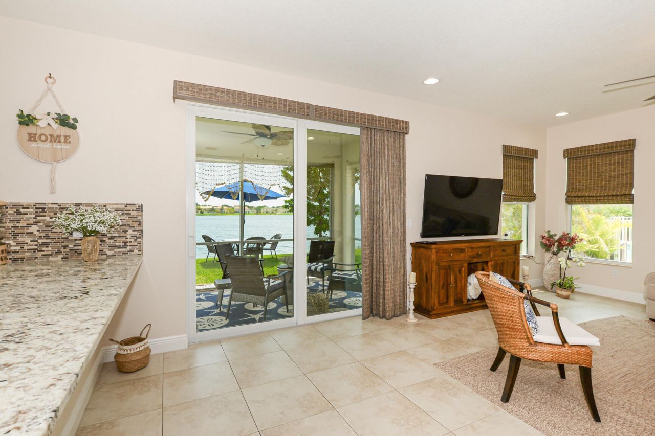 713 NW Leonardo Circle, Unit 713, Port Saint Lucie, FL 34986 Photo