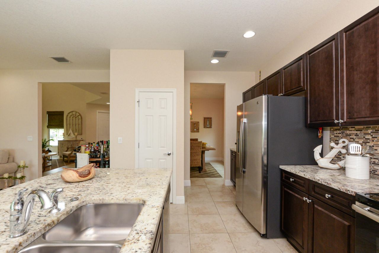 713 NW Leonardo Circle, Unit 713, Port Saint Lucie, FL 34986 Photo