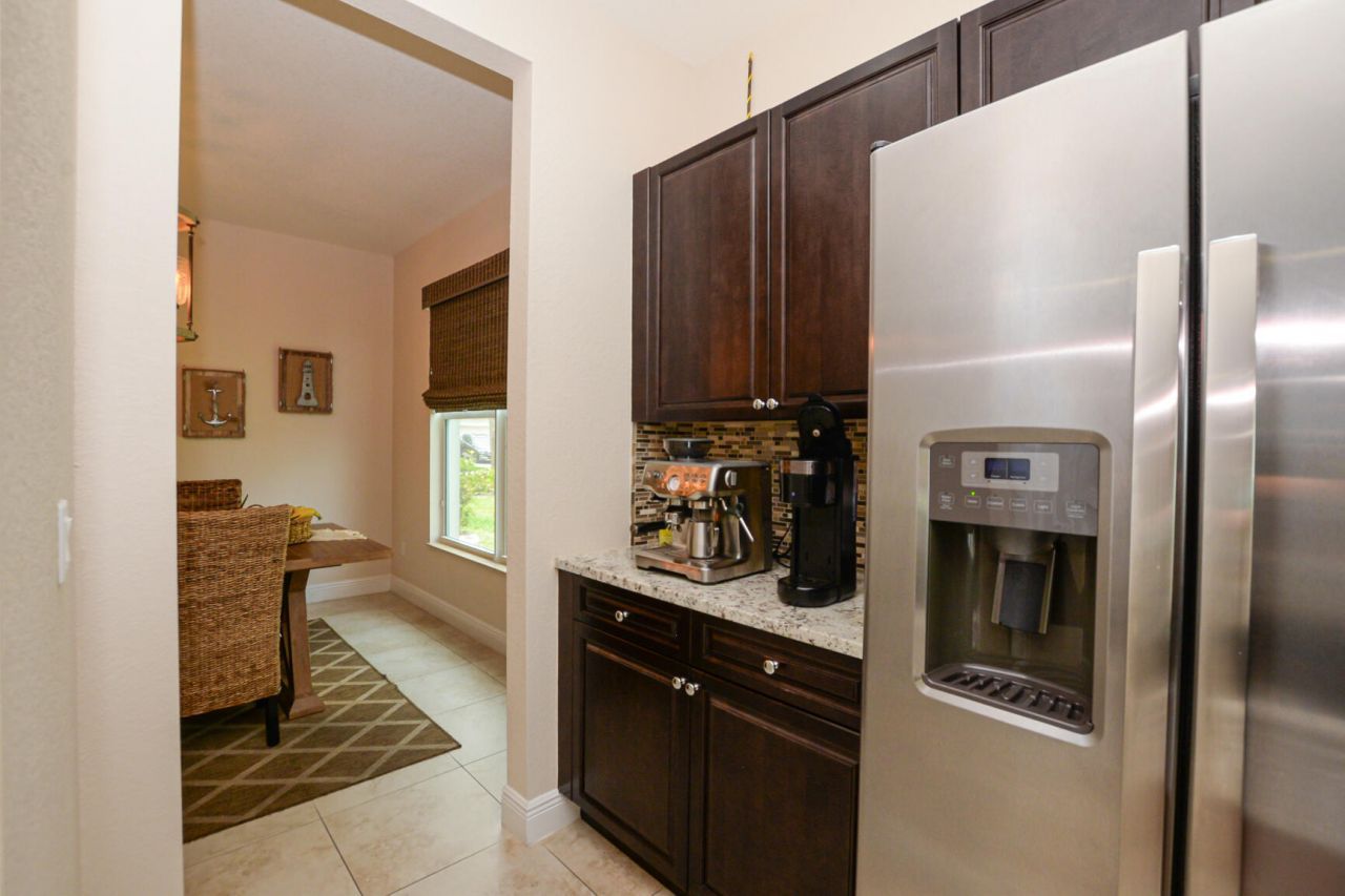 713 NW Leonardo Circle, Unit 713, Port Saint Lucie, FL 34986 Photo