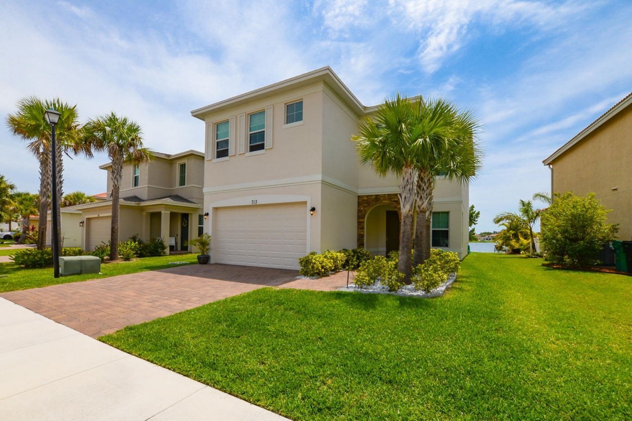 713 NW Leonardo Circle, Unit 713, Port Saint Lucie, FL 34986 Photo