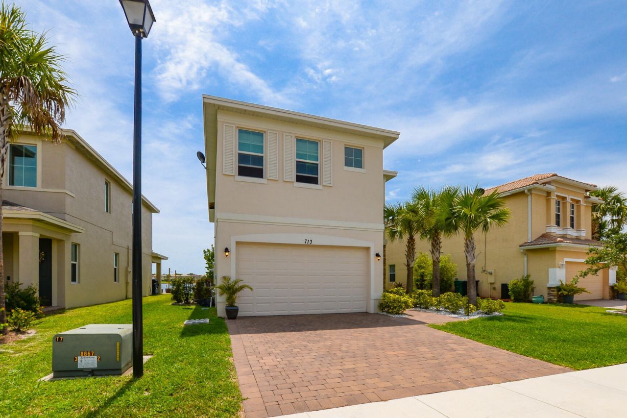 713 NW Leonardo Circle, Unit 713, Port Saint Lucie, FL 34986 Photo
