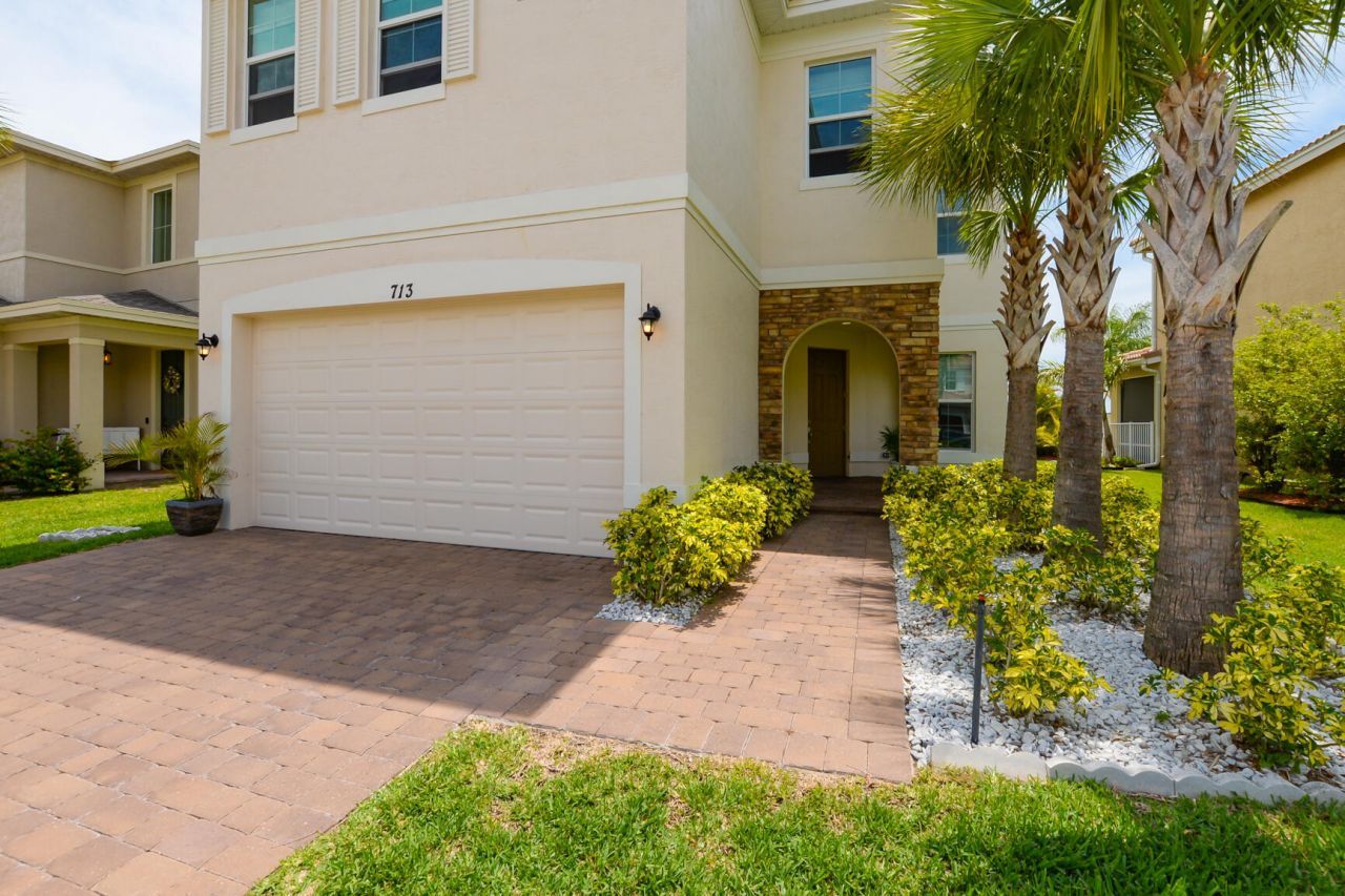 713 NW Leonardo Circle, Unit 713, Port Saint Lucie, FL 34986 Photo
