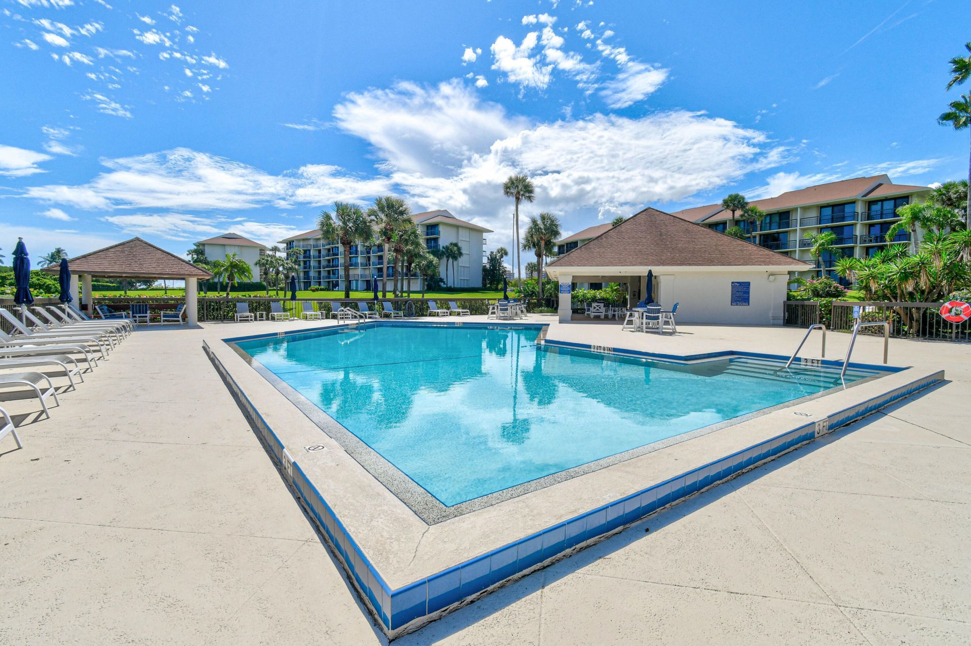 501 S Seas Drive, Unit 206, Jupiter, FL 33477 Photo