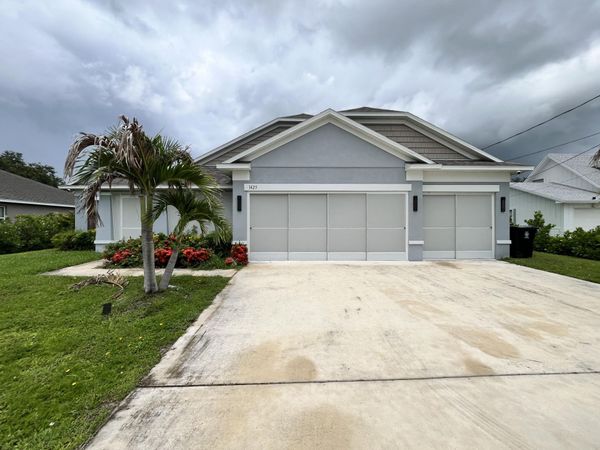 1425 SW Vicuna Lane, Port St. Lucie, FL 34953