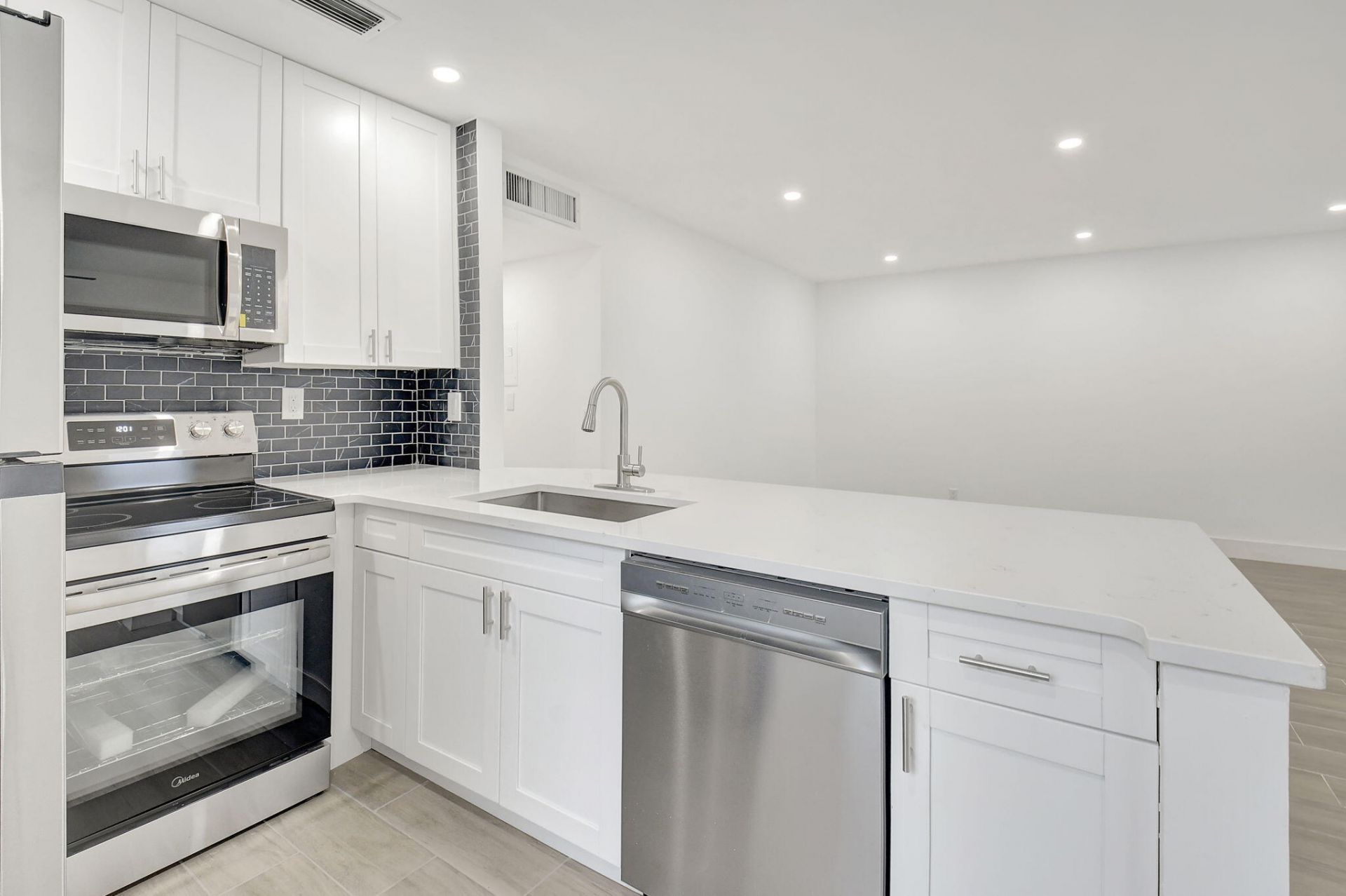 126 Burgundy, Unit C, Delray Beach, FL 33484 Photo