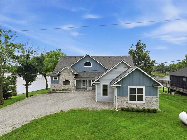 1560 Lake Viking Terrace, Gallatin, MO 64640