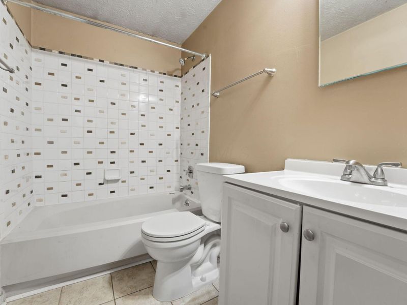 1565 Rock Creek Drive , Grove City, OH 43123 Photo 20