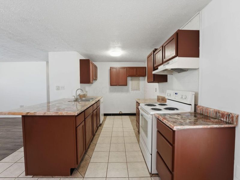 1565 Rock Creek Drive , Grove City, OH 43123 Photo 7