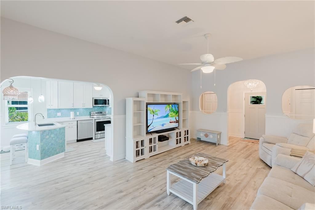 10810 Habitat Cir, Bokeelia, FL 33922 Photo