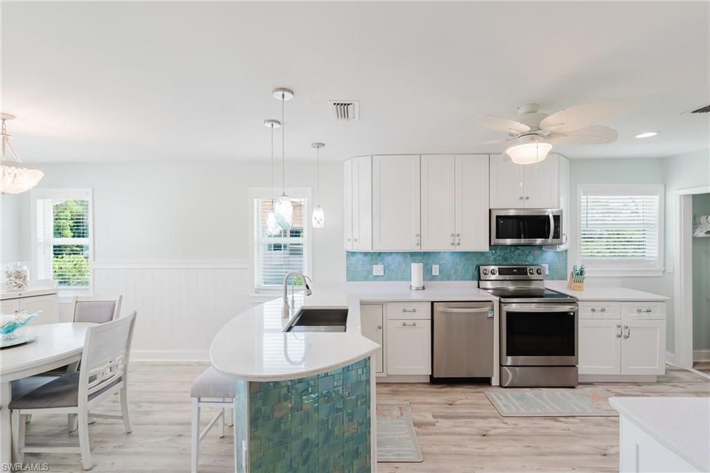 10810 Habitat Cir, Bokeelia, FL 33922 Photo