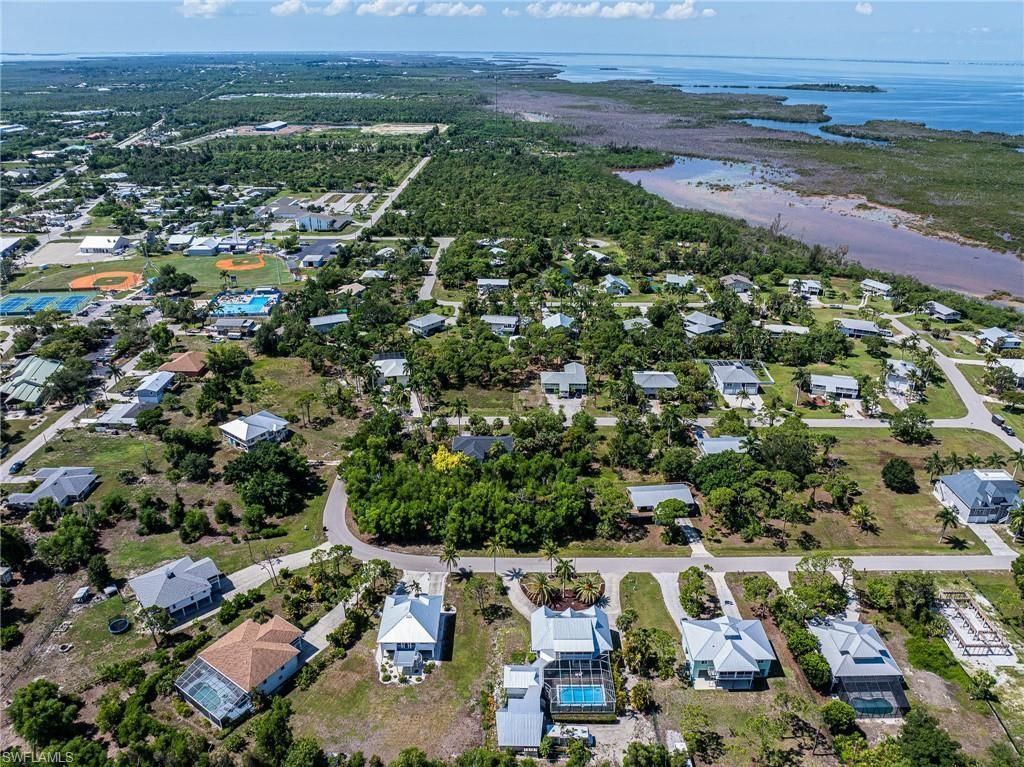 10810 Habitat Cir, Bokeelia, FL 33922 Photo