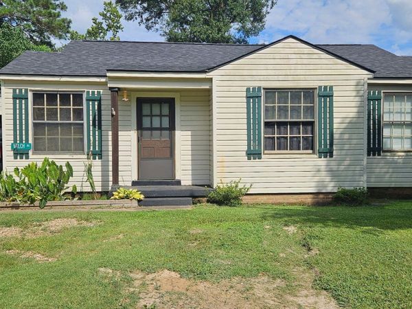 903 Kenwood Lane, Natchez, MS 39120