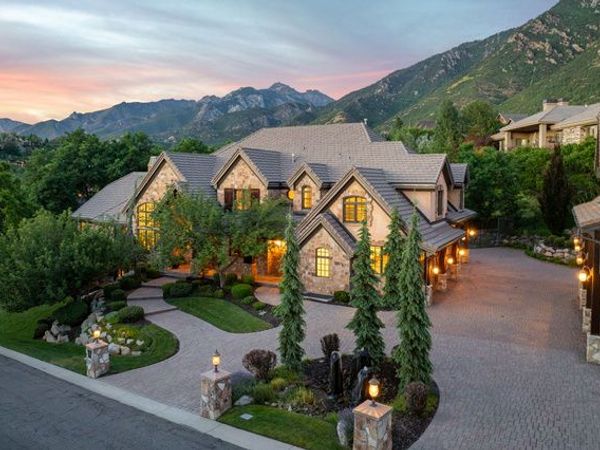 18 SNOW FOREST LN , Sandy, UT 84092