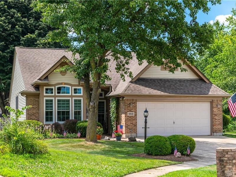 563 Breckenridge Way, Beavercreek, OH 45430 Photo 2