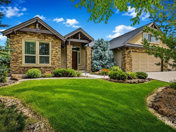 6070 W Piaffe Ct, Eagle, ID 83616