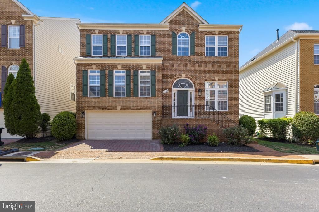 9136 Lake Parcel Drive, Fort Belvoir, VA 22060 Main Photo