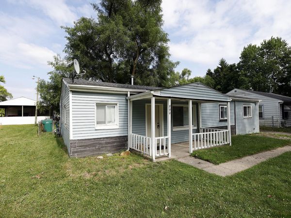 890 Dons Drive, Ypsilanti, MI 48198