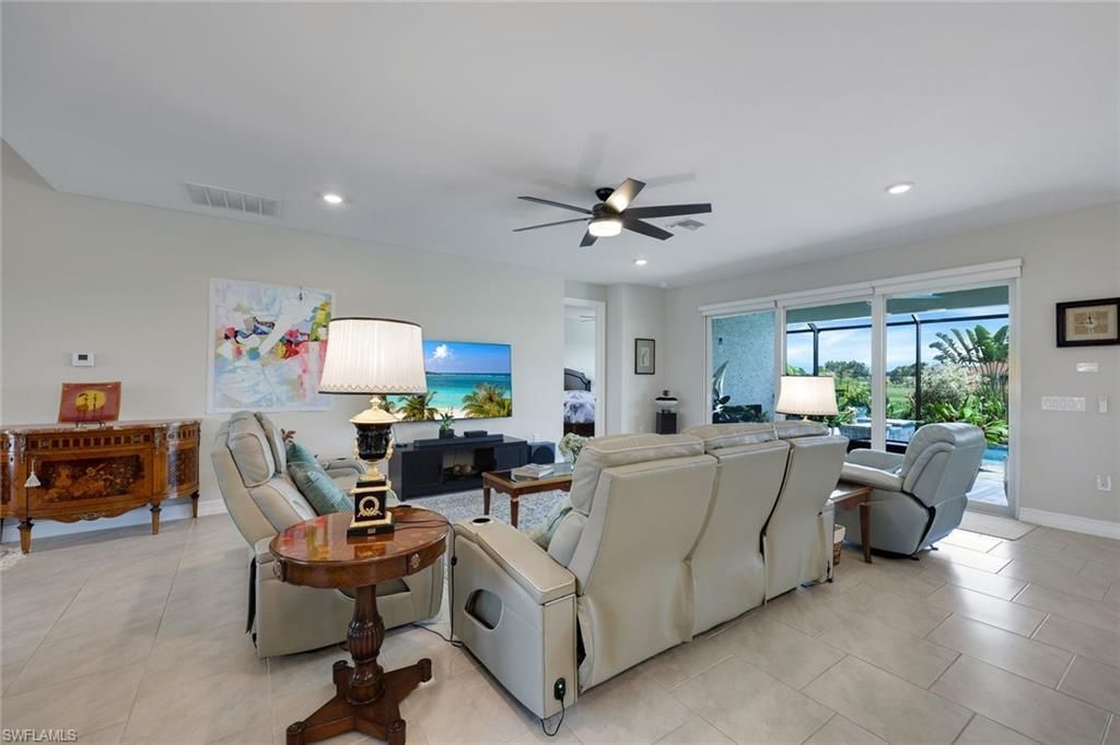 18725 Lake Hammock Dr , Naples, FL 34114 Photo