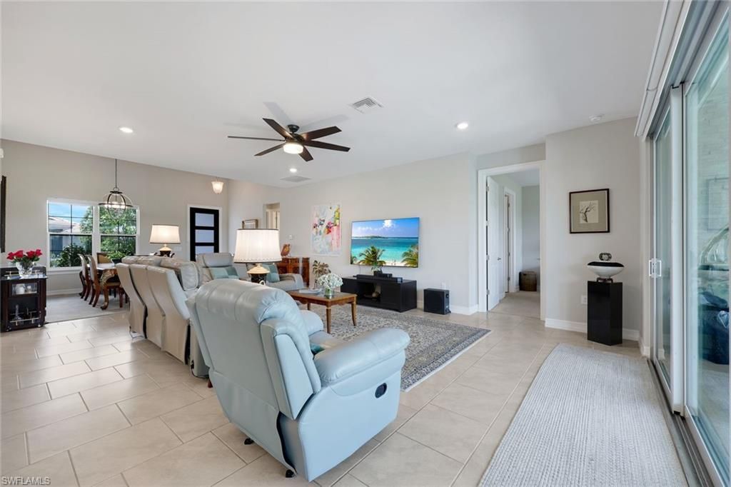 18725 Lake Hammock Dr , Naples, FL 34114 Photo